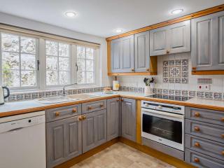 3 Bed in Niton Undercliff IC125 - Niton - 7