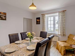 3 Bed in Niton Undercliff IC125 - Niton - 1