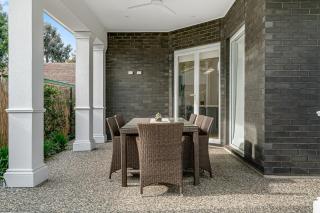 Swainson on Third - 6