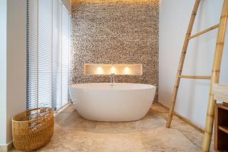 Spacious Mansion 4BR Villa Anchan V20 with 15m Private Pool in Gated Residence - Ban Phru Champa - 3