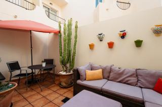 Front line beach townhouse with sea views and south facing, in Costabella, Marbella - Marbella - 7