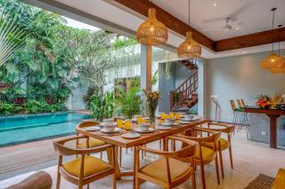 Frangipani Villa Putih at Berawa - Canggu - 7