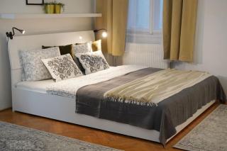 NEW! Mucha 3BDR Flat in HEART of the City Center - 7