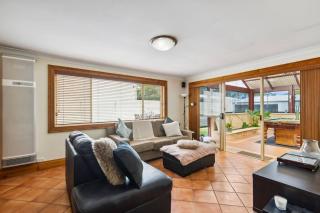 Spacious home near Glenelg - South Plympton - 3