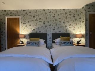 Lancasters Cottage - Horsham - 3
