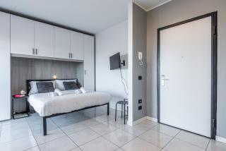 Cosenz Charme Apartment - Milan - 3