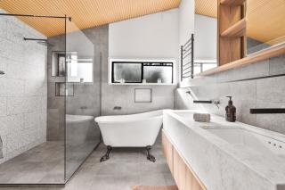 Shed House Lux Farm Stay - 1