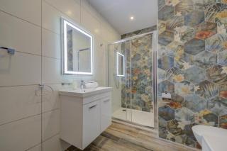 Sliema City Centre Apartments by ShortLetsMalta - Sliema - 3
