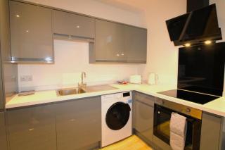 No.10 @ ShortStays Serviced apartments - 6