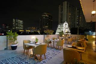 KINGSTON HOTEL - 1