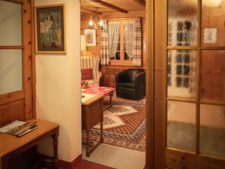 Apartment Chalet Turquino - Apartment Marmotte by Interhome - 1