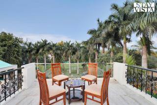 StayVista's Palm Perle Villa - Pet-Friendly Retreat with Terrace, Lawn & Pool Table - Bhopal - 2