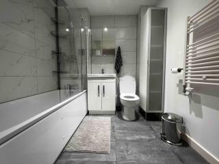 Stylish 1-Bed Flat with Sofa-Bed in London - Londra - 9