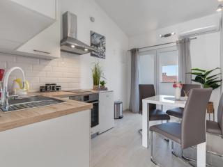 Apartment Tramonto-2 by Interhome - Vir - 4