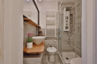 Quiet House Milano in Navigli Sleeps 4 - Milan - 4