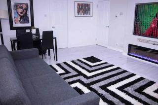Two bedroom apartment unit - Woolwich - 0