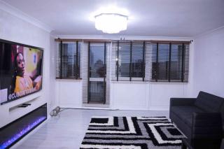 Two bedroom apartment unit - Woolwich - 8