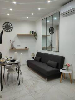 Lovely independent mini apartment central Cagliari - Cagliari - 2