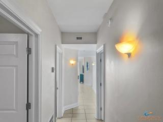 SMP 501 - 3Bd Bchfront - 2 Sets of Beach Service! - Fort Walton Beach - 2