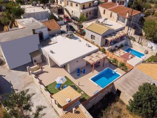 Two Villas Side by Side with 2 privates pools - Roúpai - 9