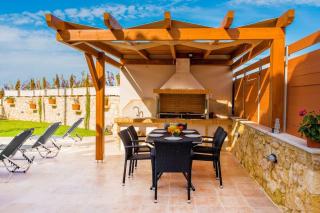 Two Villas Side by Side with 2 privates pools - Roúpai - 1