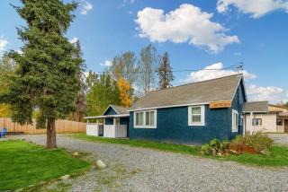 Charming Midtown Bungalow Slumber Village 2 - Anchorage - 4