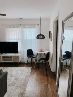 Cozy Mid-Century Modern House- walk to Starbucks - Taylors - 9