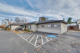 Cozy Nampa Escape w/ Fireplace + Smart TV! - 8