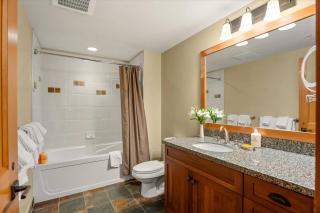 Capitol Peak C3224 - 1