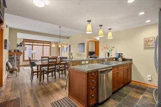 Capitol Peak C3224 - 3