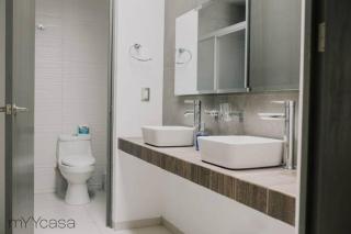 Spectacular House w/ Pool & Amazing Location - 1