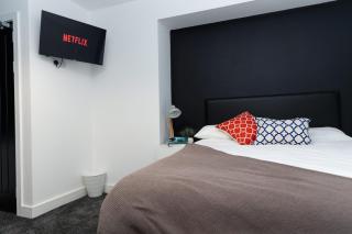 Credit Corner - Brierley Hill - 5