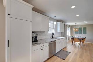 Beautiful 3 BR/2 Bath Very Close to IU & Downtown - Bloomington - 5