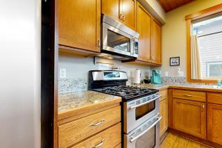 SnowTop Manor - Snoqualmie Pass - 2