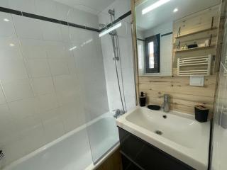 Studio rénové avec balcon, au pied des pistes, WiFi et proche commodités - FR-1-502-552 - Tignes - 5