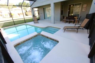 Stylish 6BR Retreat w/ Pool Near Disney - 5