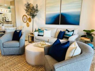 Amazing & Spacious Top Floor Condo with Bay View! - Marco Island - 4