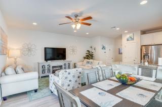 PCB Townhome with Deck and Pool Access 3 Mi to Beach! - Panama City Beach - 5