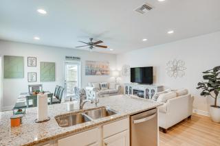 PCB Townhome w/ Deck & Pool Access: 3 Mi to Beach! - 1