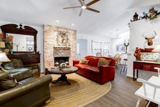 Antlers - A Birdy Vacation Rental - San Antonio - 7