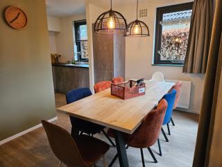 New 3 bedroom house 7 people - Ewijk - 4