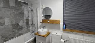 Hull 3Bed House-Driveway-Garden-FamilyFriendly - 5