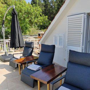 Off grid Robinson house Karmen - Sutivan - 0