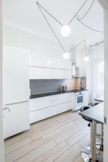 Waterfront District Apartment - 7