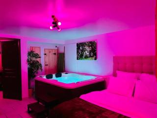 Suite romantique avec jacuzzi privatif - Rians - 5
