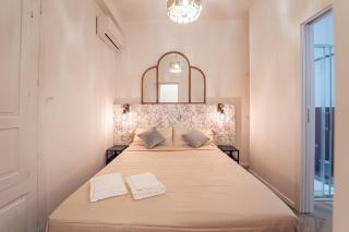 Elegant design apartment in historical city center - Catânia - 3