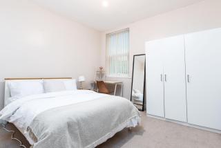 4 Bed House, NG7 - Spacious&Stylish - Free Parking - 5