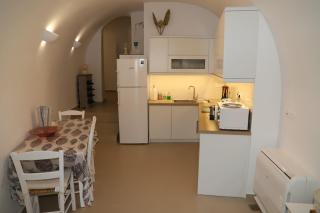 Santorini Cave Suite - 3