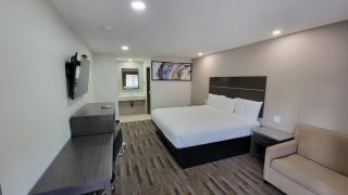 Travelodge by Wyndham Buena Park - Buena Park - 0