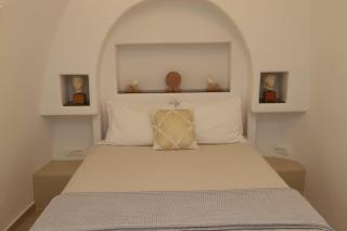 Santorini Cave Suite - 1